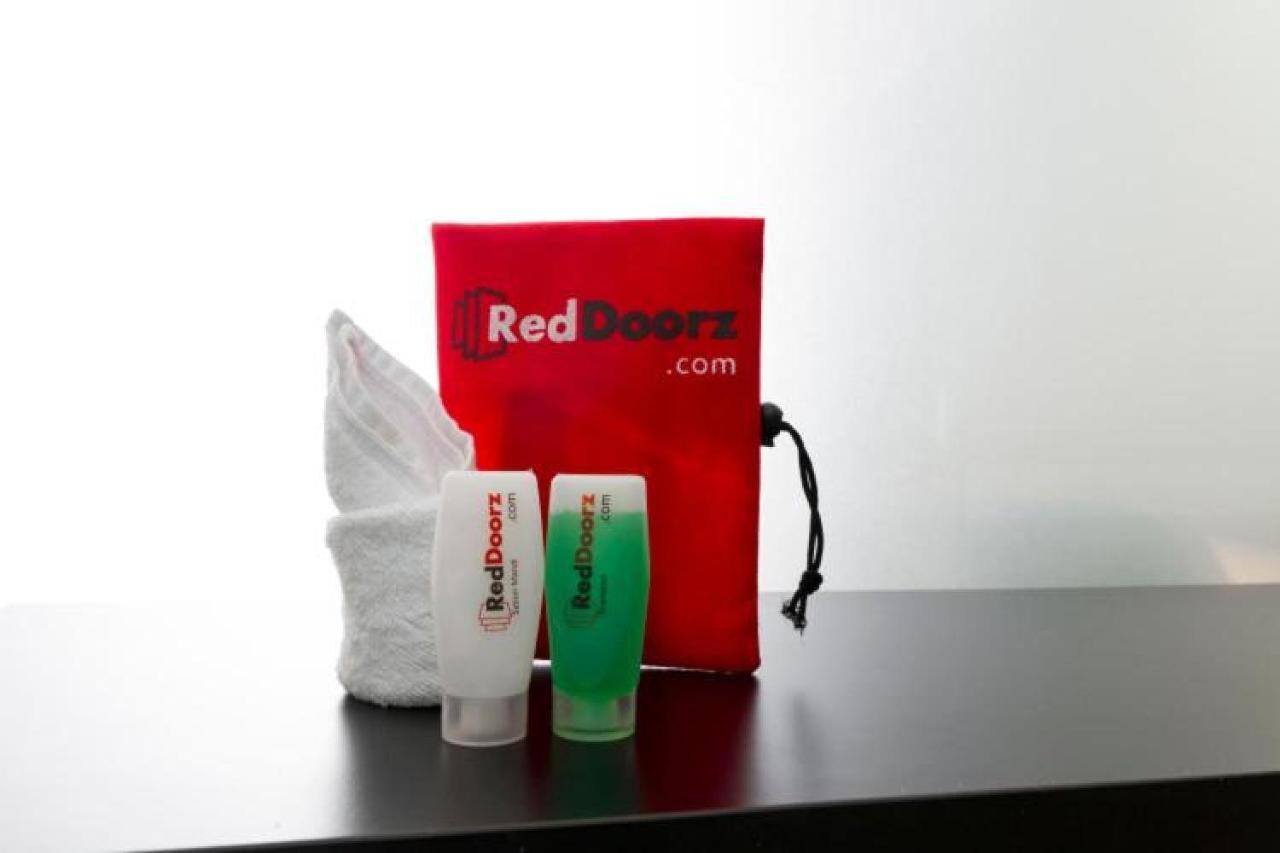 Reddoorz Near Tarumanagara University Jakarta Exterior photo